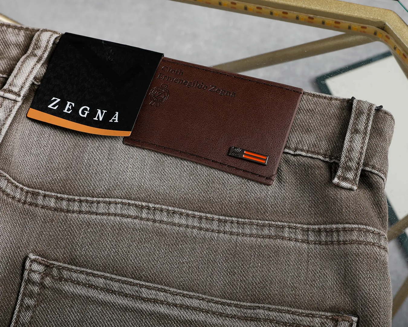ZEGNA NO：38061 Size ：30 To 42 yarda Lightweight jeans（ ）